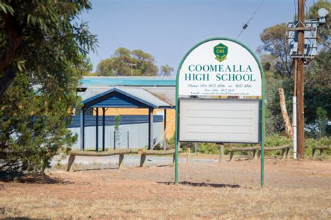 The new extreme rules are in place from midnight. Victorian students, teachers told to stay away from NSW ...