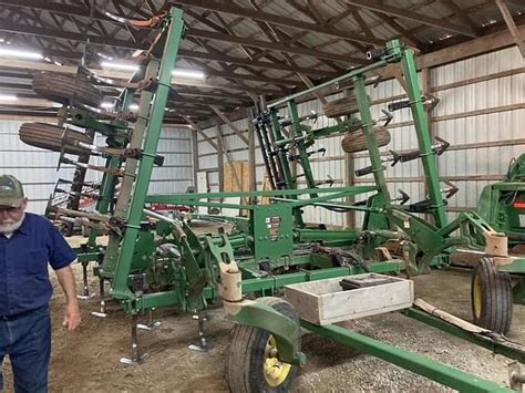 2001 John Deere 2200 Tillage Field Cultivators For Sale Tractor Zoom