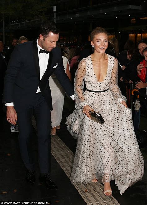 sam frost shows off her very slender frame at logies 2016 with sasha mielczarek daily mail online