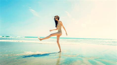 Wallpaper Sunlight Women Outdoors Sea Legs Beach Vacation Ocean Wave Photo Shoot