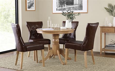 Kingston Round Dining Table And 4 Bewley Chairs Natural Oak Finished