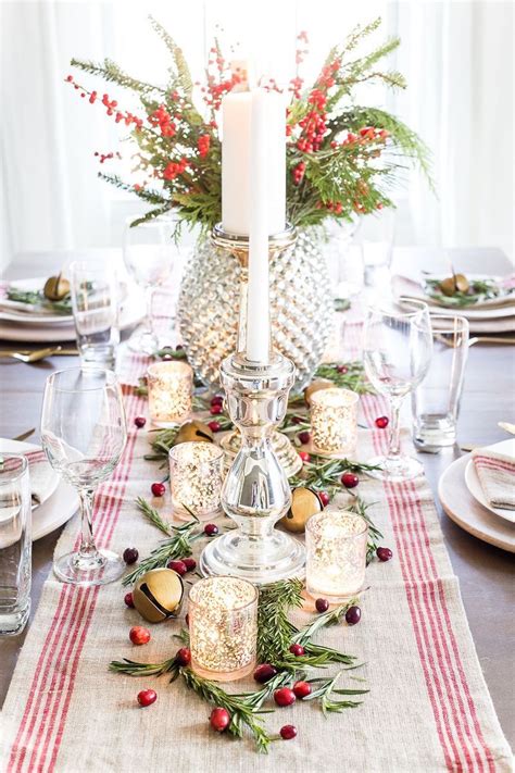 21 Festive Christmas Tablescape Decor Ideas