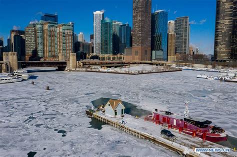 Chicagos Record For Coldest Temperature Broken As Polar Vortex Strikes