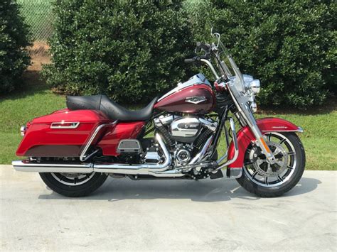 Review Of Harley Davidson Road King 2019 Pictures Live Photos