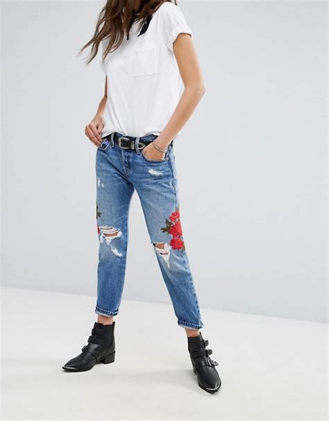 Levis Levis 501 Cropped Tapered Jean With Rose Embroidery