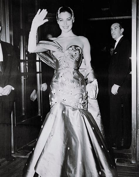 Rarely Seen Vintage Red Carpet Photos Ava Gardner Hollywood Icons Hollywood Glamour