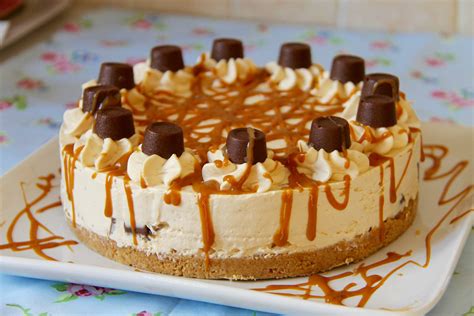 Amazing No Bake Caramel Rolo Cheesecake Desserts Corner
