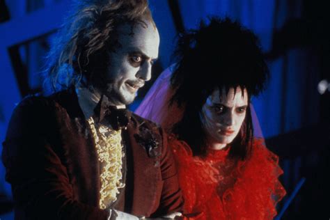 Winona Ryder Beetlejuice Age Cast Of Beetle Juice Beetlejuice Movie