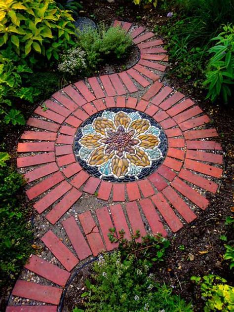Diy Ideas For Creating Cool Garden Or Yard Brick Projects Amazing Diy
