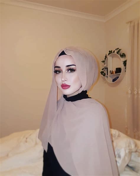 Arab Hijab Big Booty Babe Muslim Chick 2454