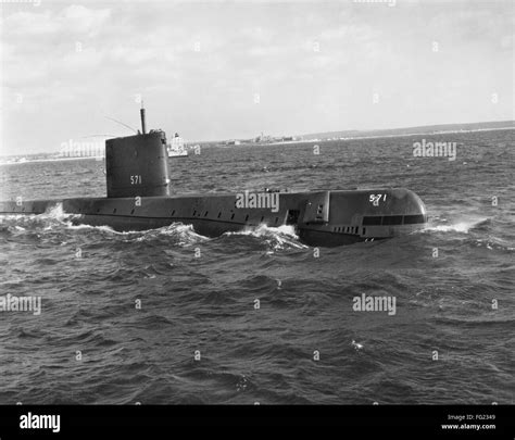 sous marin uss nautilus nla uss nautilus le ssn 571 le premier sous marin nucléaire