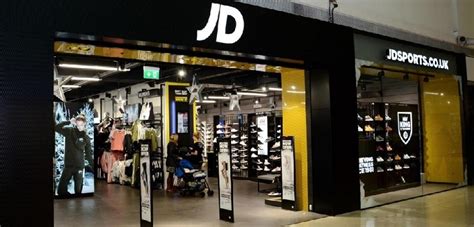 Jd sports is the leading sneaker and sports fashion retailer. JD Sports sigue creciendo en España y abre en Salamanca ...