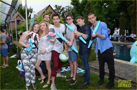 Recap Just Jared S Summer Bash Presented By Sweetarts Chewy Sours