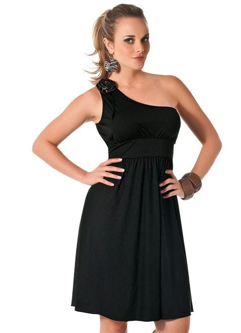 #spring into a new #style. Vestido Preto Modelo de um Ombro Só - Queima de Estoque