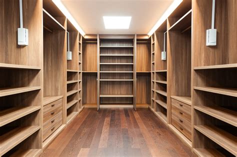 How To Choose The Right Cedar Closet Timber For Your Space