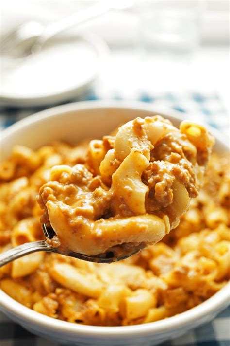 Reviewed by millions of home cooks. Velveeta Cheese Burger Mac and Cheese | The Skinny Pot