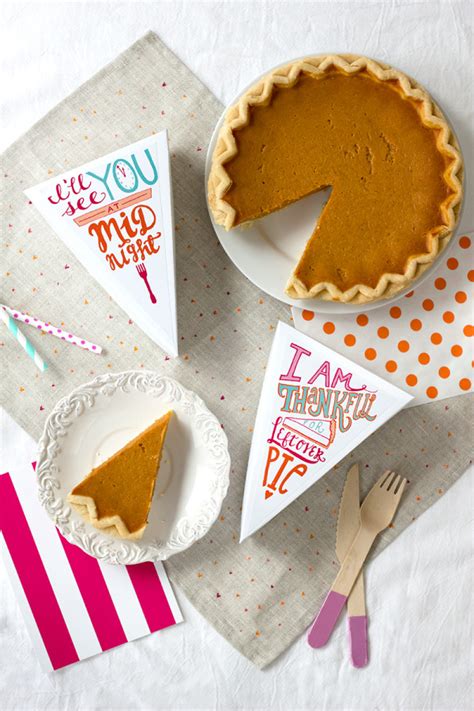 These carton templates are used to pack gift, food, electronic products, cakes ,medicine, etc. 8 Free Printable Pie Box Templates - Tip Junkie