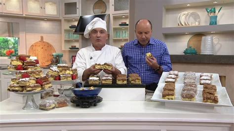 Jimmy The Baker 18 5 Oz Cinnamon Or Apple Crumb Cakes On Qvc Youtube