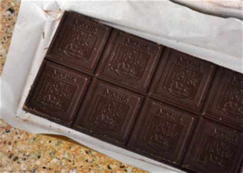 European law does not recognise the adjectives 'dark' or 'plain' usually added to this dark chocolate should contain a minimum of 35% cocoa solids, at least 18% of which should be cocoa butter. Nestle Toll House Dark Chocolate Baking Bar, reviewed ...