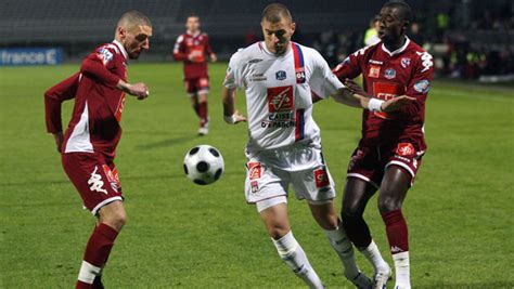 El cómite ejecutivo de la federación francesa ha votado esta mañana revocar la decisión de la asamblea general de la lfp de tener 22 equipos en la ligue 2 la próxima temporada. Apuestas Liga Francesa - Espaciodeportes.com