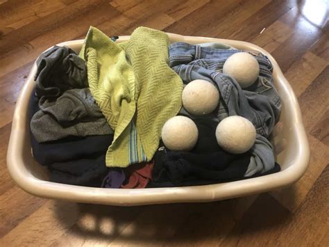 how to use wool dryer balls 5 bonus faqs yarnhustler