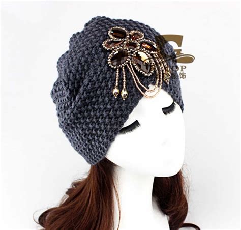 New Fashion Ladies Beaded Flower Pendant Winter Knitted Turban Knit