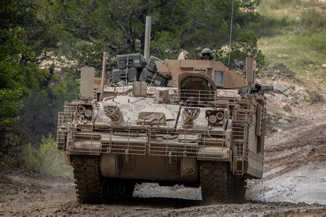 New Deal Moves Us Armys Newest Tracked Vehicle Closer To Initial