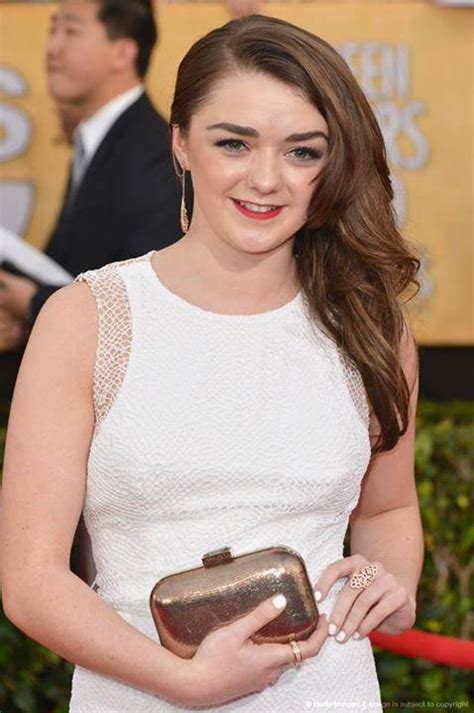 Photos Of The Beautiful Maisie Williams Beauty Pictures