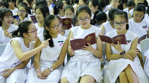 Nanyang Girls High Apologises After Receiving Complaints That Teacher