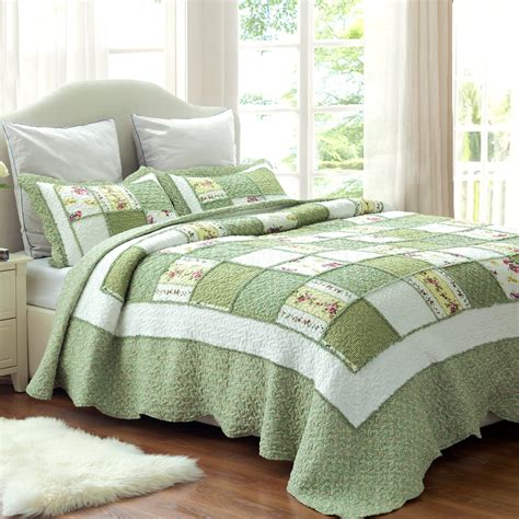 Bedsure 3 Piece Green Floral Patchwork Ruffle King Quilt And Sham Bedding Set
