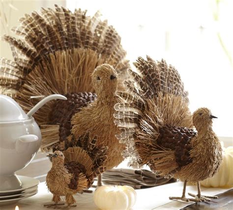 Cool Turkey Decorations For Your Thanksgiving Table Digsdigs