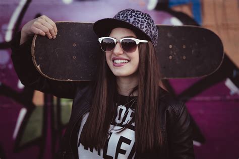 Skateboard Girl Hd Girls 4k Wallpapers Images