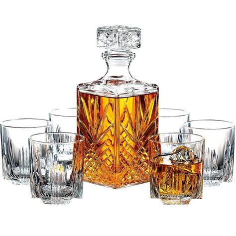 Best Whiskey Glasses A Complete Buyer S Guide [for 2019] Man Cave Wizard