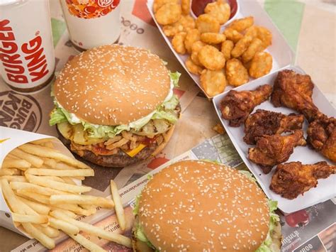 While their specialty is burgers, the offer salads, shakes, chicken sandwiches, coffee and a large selection. Pictures Of Burger King Menu Prices 2020 Philippines - You ...