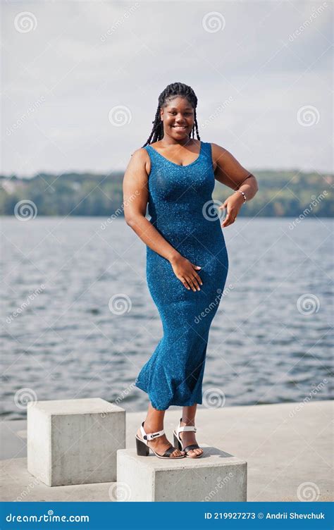 African American Dark Skinned Plus Size Model Stock Image Image Of