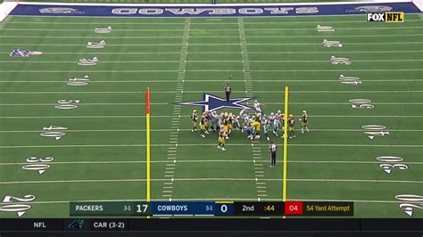 Brett Maher Misses Wide Right On Field Goal Attempt