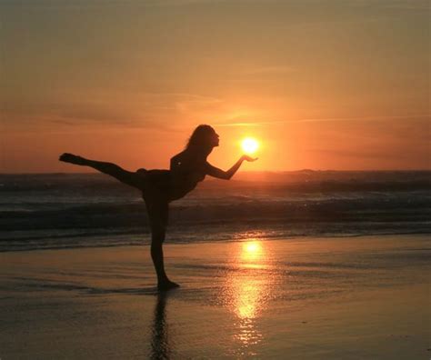 Dance Sunset Google Search Fotos De Playa Tumblr Foto Creativas Fotos En Playa
