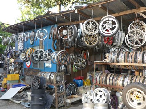 Harga myvi 2005 di mudah.my. Medan barang lusuh di Semenyih buat lelongan | Careta
