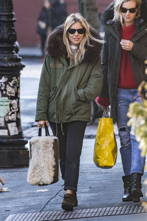 2018 (mmxviii) was a common year starting on monday of the gregorian calendar, the 2018th year of the common era (ce) and anno domini (ad) designations, the 18th year of the 3rd millennium. Sienna Miller Winter Street Style - New York City 02/05 ...