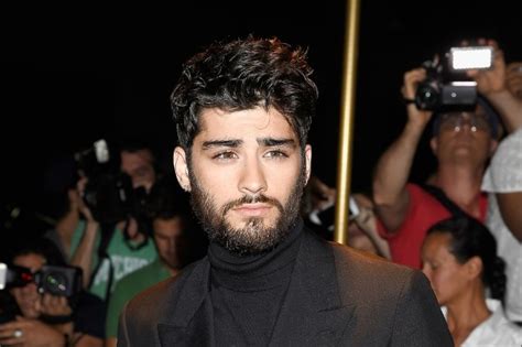 23 Year Old Zayn Maliks Memoir Excerpt Reveals He Likes To Draw Have Sex Spin