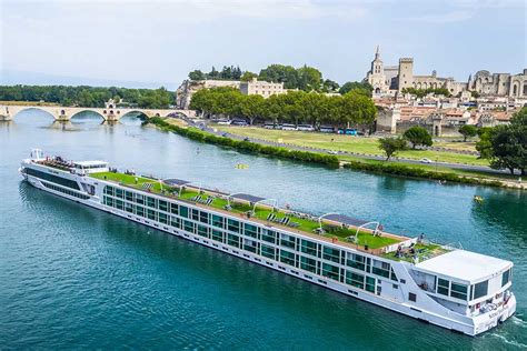 Scenic Luxury Cruises And Emerald Waterways Offer Exceptional Value ⋆