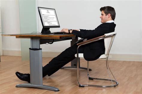 Kate ayoub, pt, dpt, mph, a physical therapist and certified ergonomics health. Bad Sitting Habits | Bad Posture - Back Centre