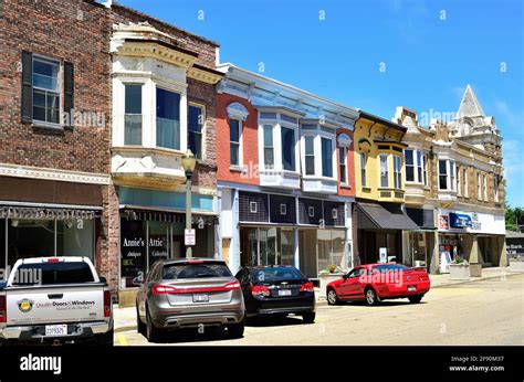 Midwestern Us Town Street Hi Res Stock Photography And Images Alamy