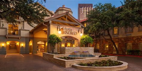 E' considerato uno dei primi quartieri periferici ad ovest della città. San Antonio Riverwalk Hotels | Hotel Indigo San Antonio ...