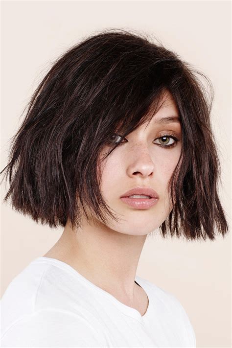 Also known as a bob, a horizontal one length haircut is one of the most technically difficult of the classic haircuts to master. What's Your Perfect Bob? | Choppy bob hairstyles, One ...
