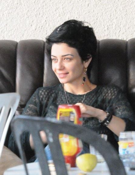 נינט טייב ויוסי מזרחי מקנחים את אקדמית הביטלס עם שני קאברים יפהיפיים. נינט טייב ויוסי מזרחי אחרי ההצעה | פפראצי