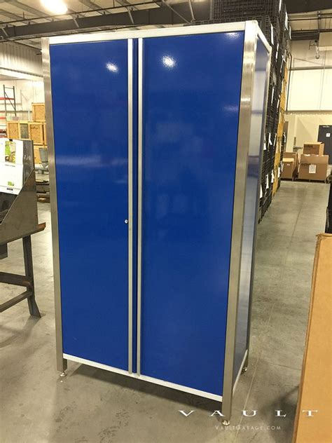 Put your storage space to good use with tall, overhead, and base cabinets. Professional Series Garage Cabinets by VAULT® | Custom ...