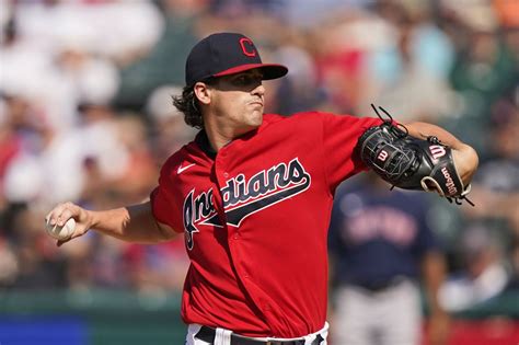 Cleveland Indians Nick Wittgren Fall To Boston 5 3 In 10 Innings