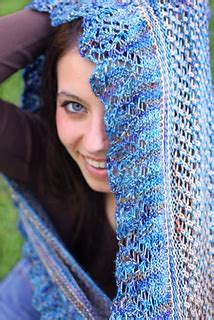 We believe in helping you find the product that is right for you. Ravelry: Rivington Cowl pattern by Kirsten Kapur