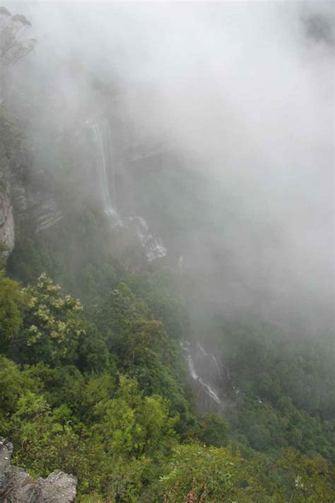 Find the cheapest prices for luxury, boutique, or budget hotels in katoomba. Katoomba Falls - Waterfall in the Blue Mtns near Echo Point